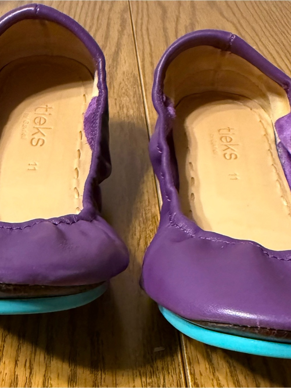 Like New Lilac Tieks Size 11 - Picture 3 of 4